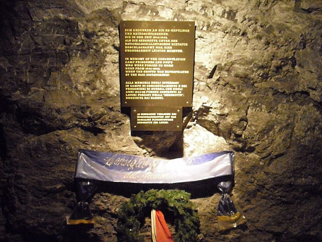Gedenktafel in der Seegrotte (Photo: Roman Fröhlich)